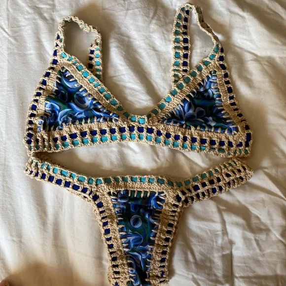 Four in one Brazilian bikini - Picture 5 of 5